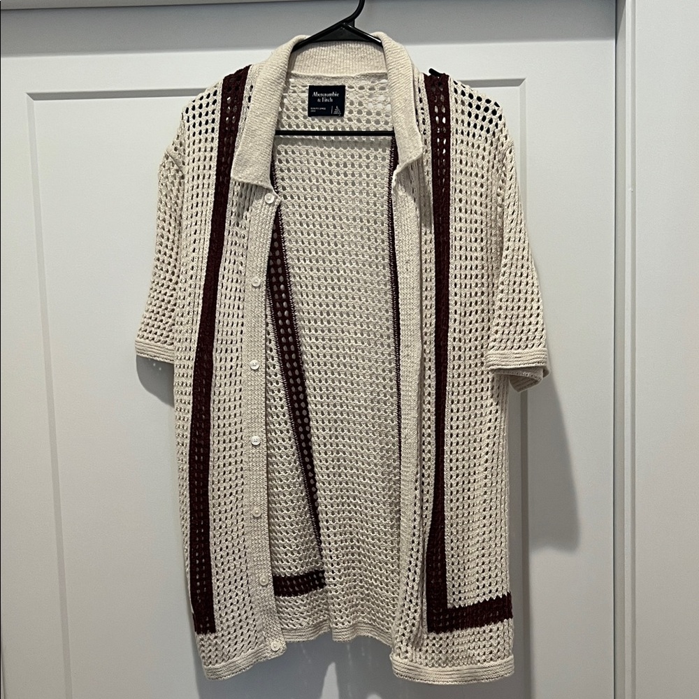 Abercrombie & Fitch Cream Knit button down top